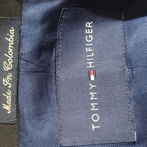 Tommy Hilfiger Navy Men's Blazer, 100% Wool, Size 46R - Picture 3 of 5